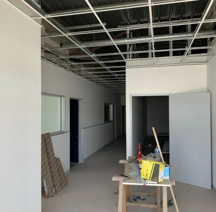 sptb-menuiserie-lorient-faux-plafond-